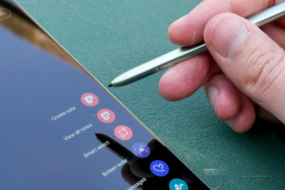 Galaxy S21: relatório da FCC confirma suporte para S Pen